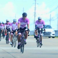 Ciclistas que sanan: esfuerzo, compañerismo y esperanza en la lucha contra el cáncer