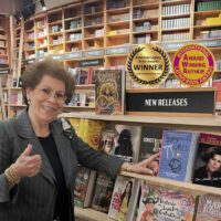 Premian a la Dra. Antonia Novello en prestigiosos certámenes literarios internacionales